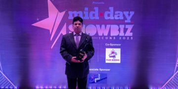 Producer Actor Shantanu Bhamare got felicitated at The Mid-Day Showbiz Icons 2023 Awards