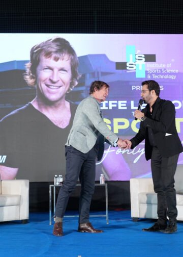 Jonty Rhodes Inspires Future Sports Professionals at ISST’s “Life Lessons Through Sports” Initiative in Pune